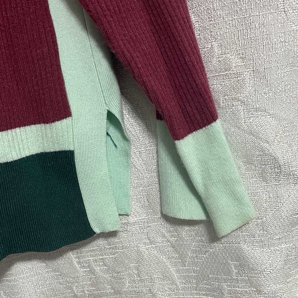 Design History Deep Red Ribbed Sweater - Picture 3 of 5